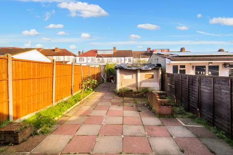 3 bedroom terraced house for sale, Belmont Avenue, Wembley, Middlesex HA0