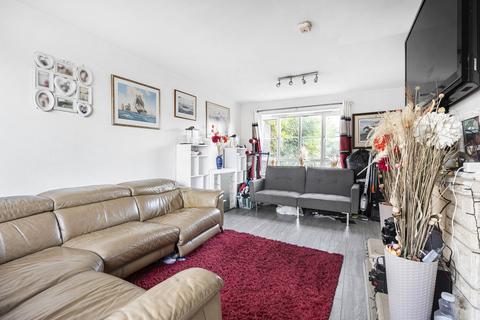 3 bedroom terraced house for sale, East Hawthorn Road, Ambrosden, OX25