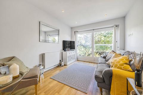 Flat C, 31 Eardley Road, London, SW16 6DA