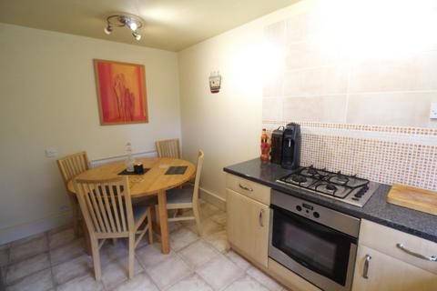 2 bedroom flat for sale, Witton Bank, Narrow Lane, Halesowen B62