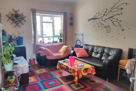 3 bedroom flat for sale, LONDON ROAD, IG11 8EG