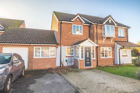 2 bedroom semi-detached house for sale, Filey Spur, Slough SL1