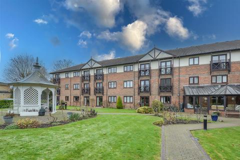 1 bedroom retirement property for sale, Sawyers Hall Lane, Brentwood