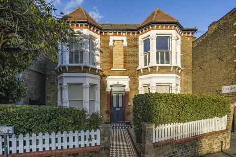 2 bedroom flat for sale, Leopold Road, Wimbledon