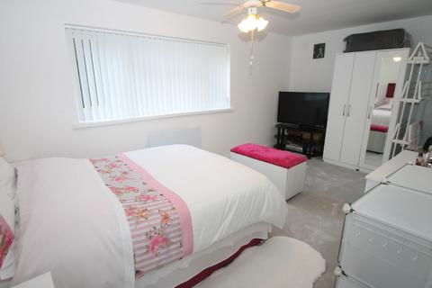 2 bedroom ground floor flat for sale, Clent Way, Birmingham B32