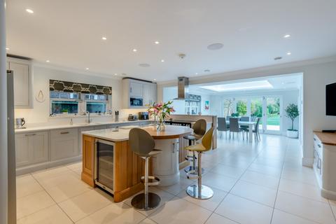 6 bedroom detached house for sale, Wood End Road, Harpenden, Hertfordshire