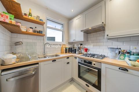 2 bedroom apartment to rent, Chalsey Road London SE4