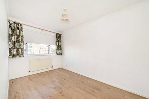 3 bedroom end of terrace house for sale, Peregrine Road, Sunbury-On-Thames TW16