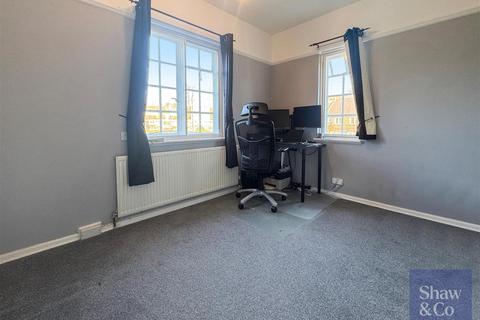 11, Tudor Court Castle Way, Feltham, TW13 7QQ