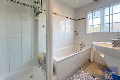 11, Tudor Court Castle Way, Feltham, TW13 7QQ