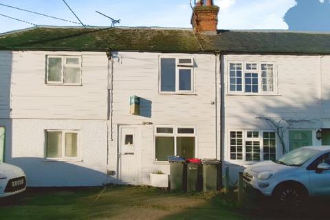 2 bedroom terraced house to rent, Stone Street Petham CT4