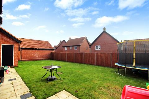 4 bedroom detached house for sale, Potters Way, Poringland, Norwich, Norfolk, NR14