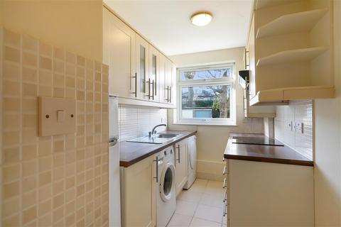 2 bedroom flat for sale, Mercier Road, SW15