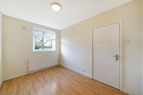 2 bedroom flat for sale, Mercier Road, SW15