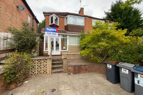 undefined, Max Road, Quinton B32
