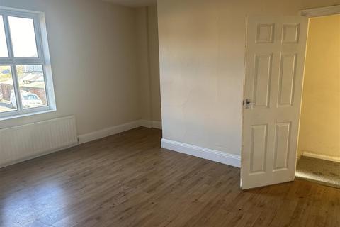 2 bedroom end of terrace house to rent, Bradley Street, Peterlee