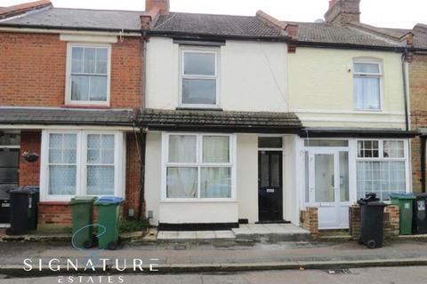 3 bedroom terraced house to rent, Pretoria Road, WATFORD