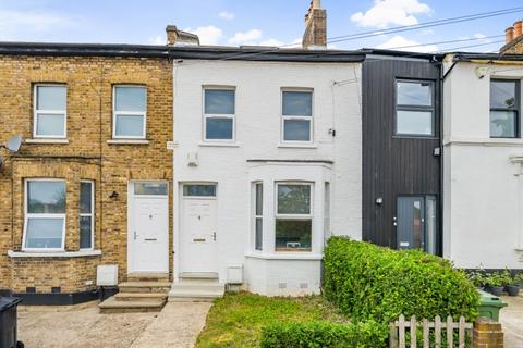 3 bedroom house to rent, Beadnell Road London SE23