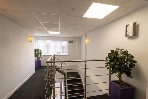 Office to rent, Front Street, Framwellgate Moor, Durham