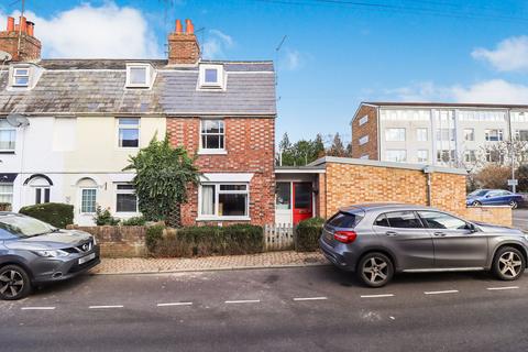 3 bedroom end of terrace house to rent, North Street, Tunbridge Wells, TN2