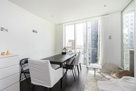 2 bedroom flat to rent, Sky Gardens, 155 Wandsworth Road, Nine Elms, London SW8