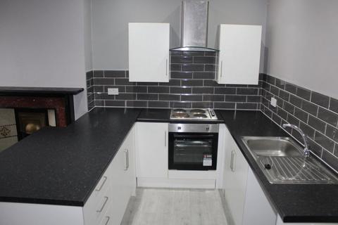 2 bedroom flat to rent, Ashfield Road, Liverpool