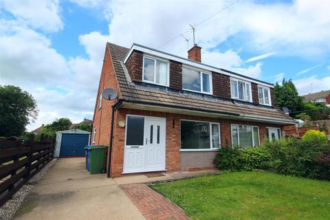 3 bedroom semi-detached house to rent, Holmebank East, Chesterfield