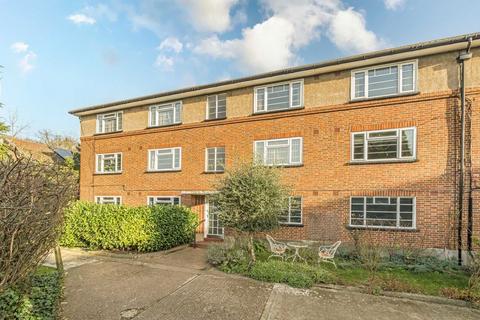 2 bedroom flat to rent, Wilmer Crescent, Kingston Upon Thames KT2