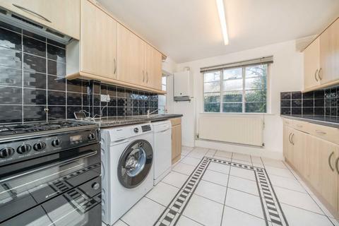 2 bedroom flat to rent, Wilmer Crescent, Kingston Upon Thames KT2