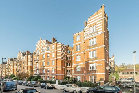 2 bedroom flat for sale, Lurline Gardens, London SW11