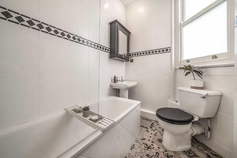 Flat 18, Albert Palace Mansions Lurline Gardens, London, SW11 4DG