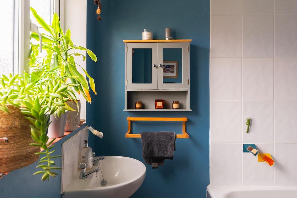 4 C0 RSG - Bathroom A.jpg