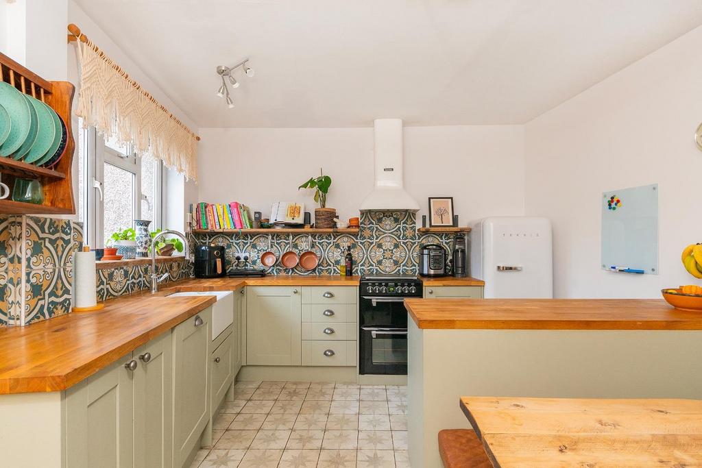 4 C0 RSG - Kitchen Diner E.jpg