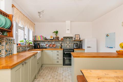 40 Chalks Road, Bristol, BS5 9EP