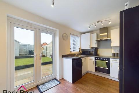 2 bedroom end of terrace house for sale, Daisy Bank Avenue, Micklefield, Leeds