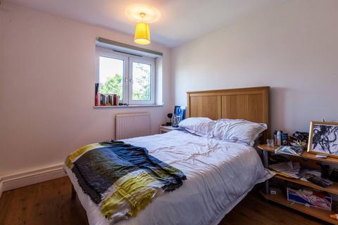 4 bedroom flat to rent, Hunton Street, Spitalfields, London, E1