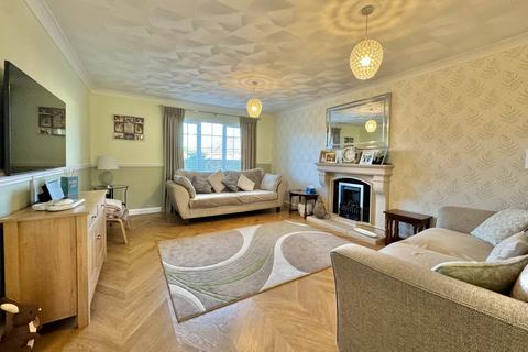 4 bedroom detached house for sale, Abshot Road, Titchfield Common