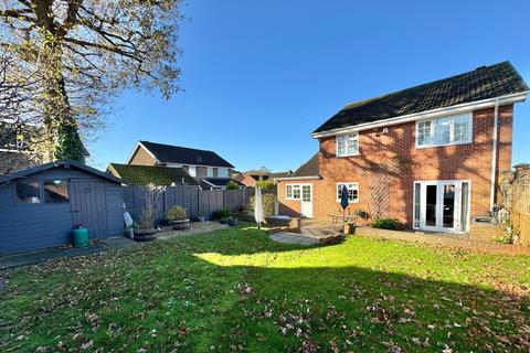 4 bedroom detached house for sale, Abshot Road, Titchfield Common