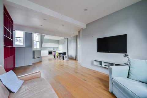 2 bedroom flat to rent, Hanson Street, Fitzrovia, London, W1W