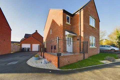 23 Harrison Gardens, Rushwick, Worcester, WR2 5UA