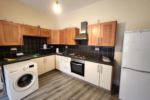 2 bedroom flat to rent, Constitution Hill, Birmingham B19