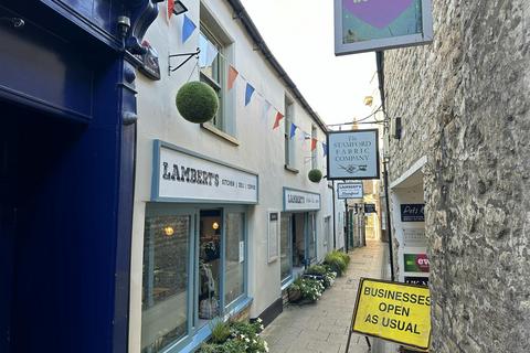 Retail property (high street) for sale, 5 Cheyne Lane, Stamford, PE9 2AX