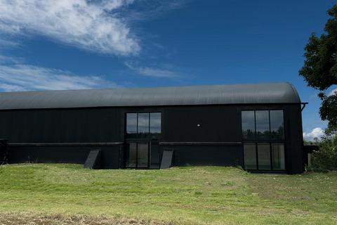 Industrial unit to rent, Showroom & Warehouse, Carrs Lodge, Newstead, Stamford PE9 4SA