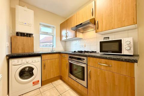 1 bedroom flat to rent, Flat 3, 52 St Johns Road