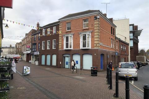 Retail property (high street) to rent, 24&25 Bridge Street, Spalding, Lincs PE11 1XG