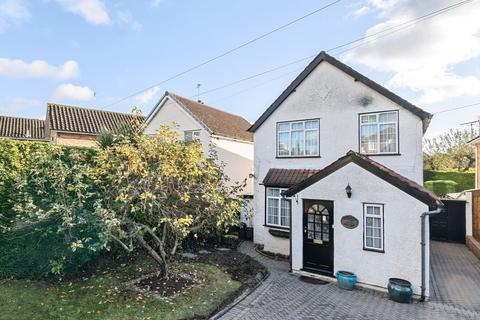 3 bedroom detached house for sale, Stomp Road, Burnham