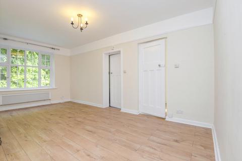 2 bedroom apartment to rent, Drummond Gardens, Christ Church Mount, KT19