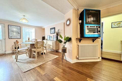 2 - 3 Low Row, Mountain Ash, CF45 4DL