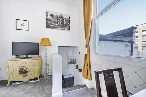 2 bedroom flat for sale, Notting Hill,  London,  W10