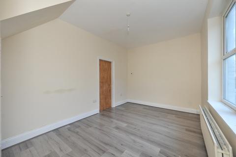 3 bedroom end of terrace house to rent, Wordsworth Street, Gateshead NE8